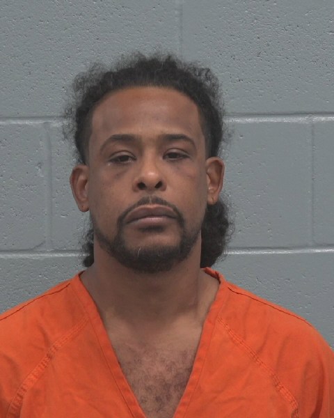 Mugshot of DAVID MAGNALY FELIPE