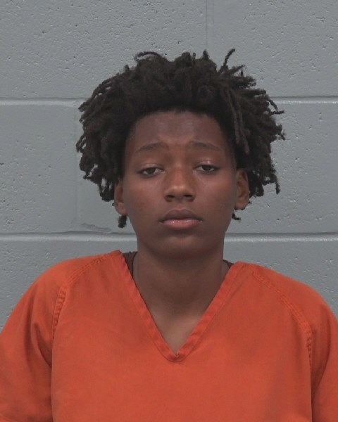 Mugshot of SARIAH SHAETERIA THOMPSON