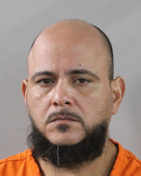 Mugshot of PABLO ROBLES