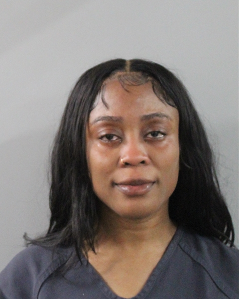 Mugshot of SANDERLY DERAVICE