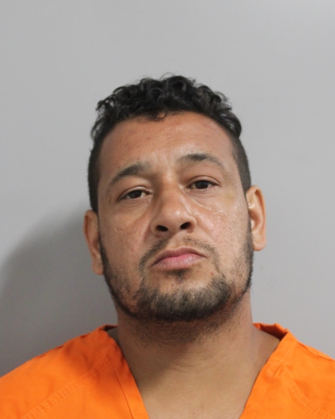 Mugshot of MIGUEL ALEXIS RIVERA JR