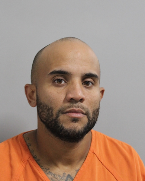 Mugshot of BENUA MANUEL HERNANDEZ