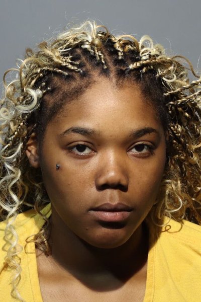 Mugshot of ANTANASIA TARAJI BRANTON