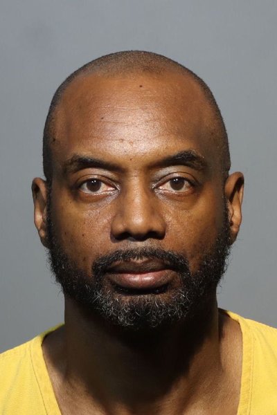 Mugshot of WILLIE LEROY HENDERSON