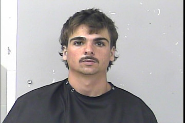Mugshot of Jake Michael Abbott