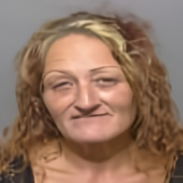 Mugshot of VEYONNA LYNN SALTZMANN