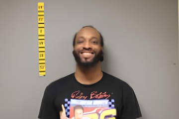 Mugshot of Lezeric Devon Fraley