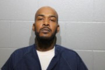 Mugshot of Ladavionne Tiwan Garrett