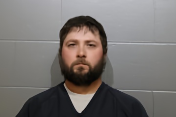 Mugshot of Joshua Marc Lyon