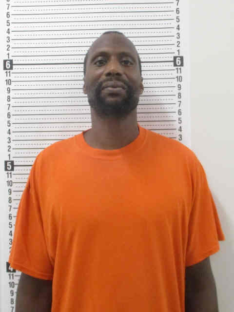 Mugshot of LEVELLE ISSAC ROBINSON