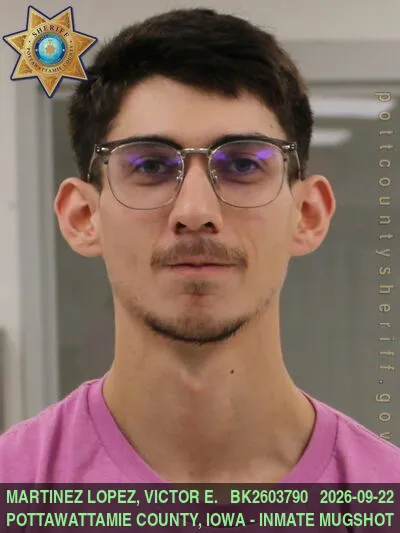 Mugshot of VICTOR EMANUEL MARTINEZ LOPEZ