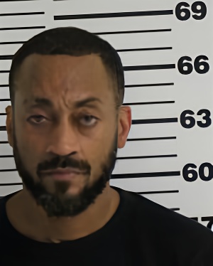 Mugshot of ONEAL JACQUAS DARVELL SR