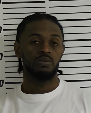 Mugshot of BENNETT-THOMAS L'DIAMOND JOSHUA AMEIR SR