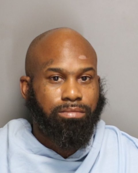 Mugshot of ROBERT CHIWAN CORTEZ FORD