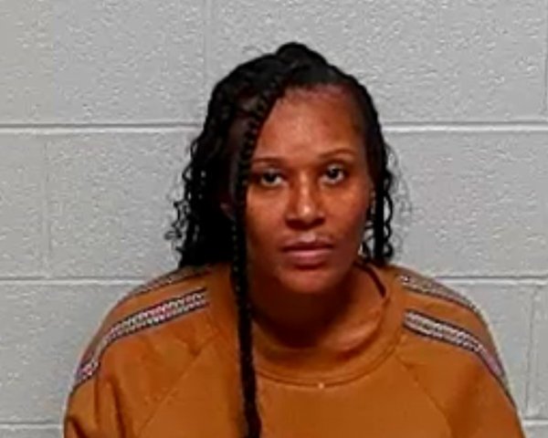 Mugshot of JEANETTE R HOLT