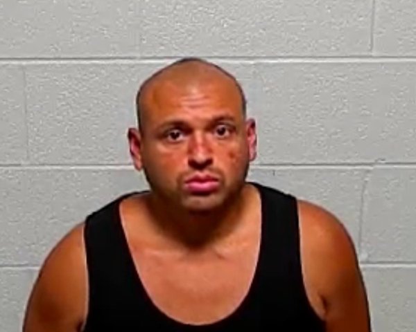Mugshot of ROBERTO A TELLO