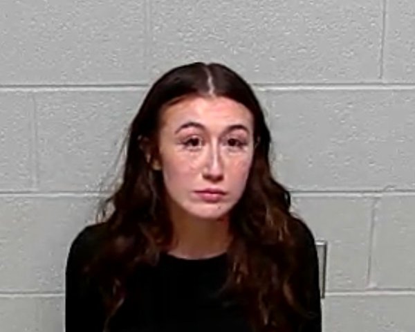 Mugshot of ILLIANA J AVILA