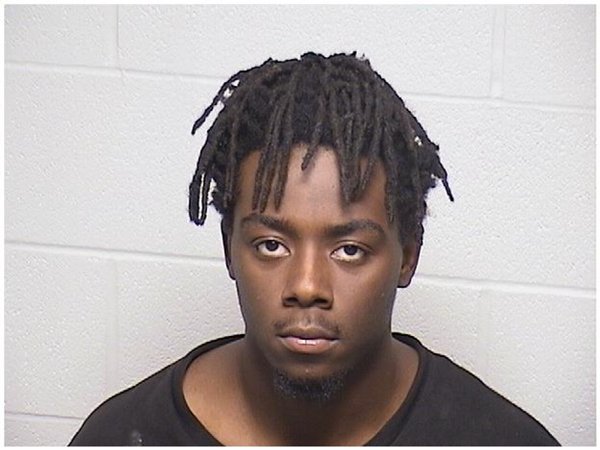 Mugshot of SHARBONIA POOLE