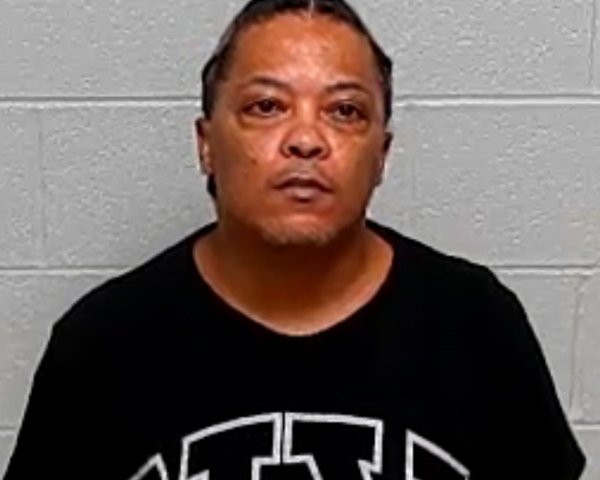 Mugshot of CARLTON D THOMAS