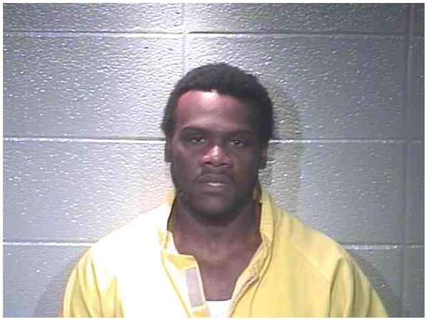 Mugshot of KEBRON R, SR DENNIS