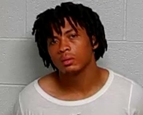 Mugshot of AUBREY E GRAVES