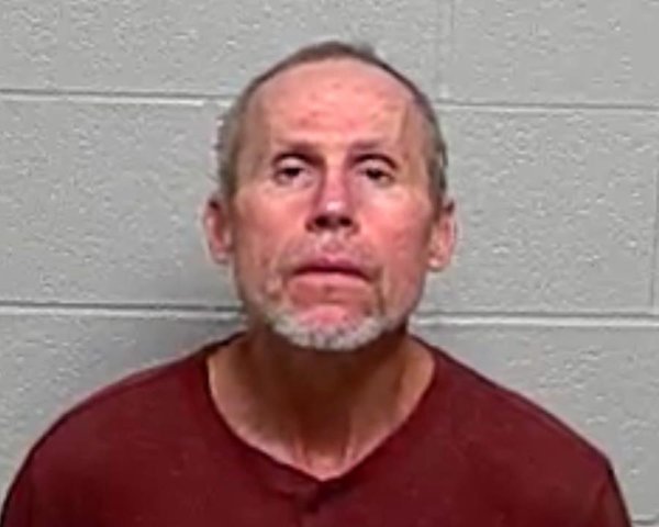 Mugshot of ROYCE D EARNEST