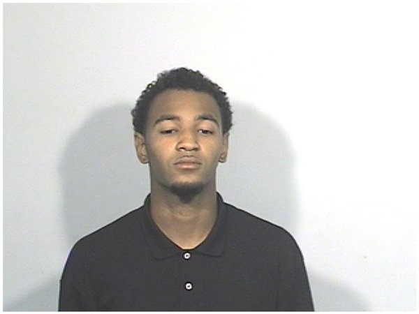 Mugshot of DENTRI J HENNING