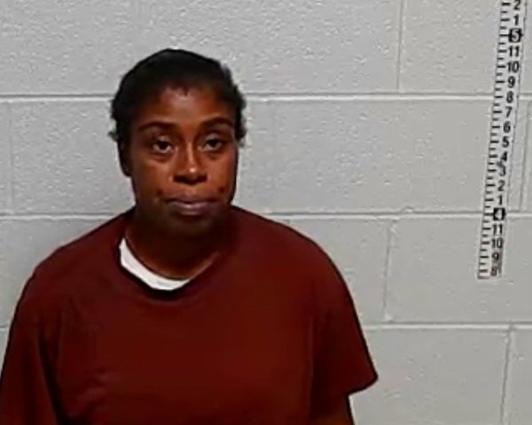 Mugshot of CHARMAINE T POPE