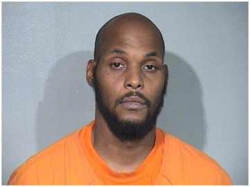 Mugshot of XAIVER B ROBERTSON