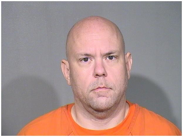 Mugshot of JUSTIN W FREUND