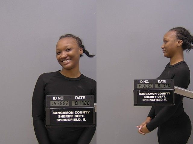 Mugshot of DASIJA M ROBINSON