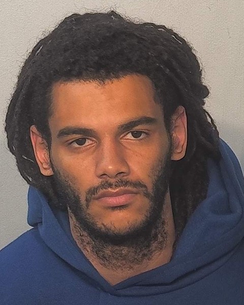 Mugshot of Linzey Woods