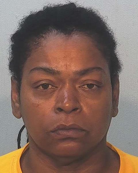 Mugshot of Carina Dearmond