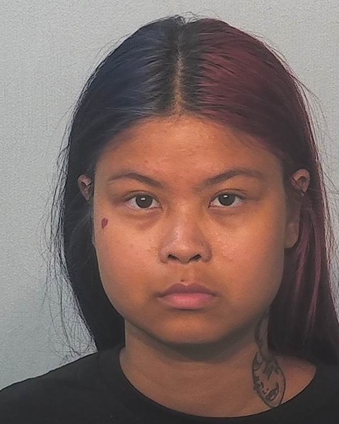 Mugshot of Nuliya Mohamedyusufbhai