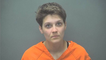 Mugshot of Tiffani Shane Combs