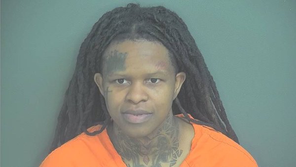 Mugshot of Joleesa N Doss