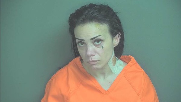 Mugshot of Chloe Katherine Thompson