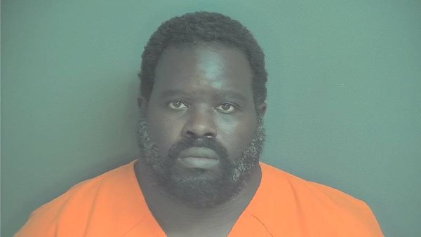 Mugshot of Jessie L Isaac
