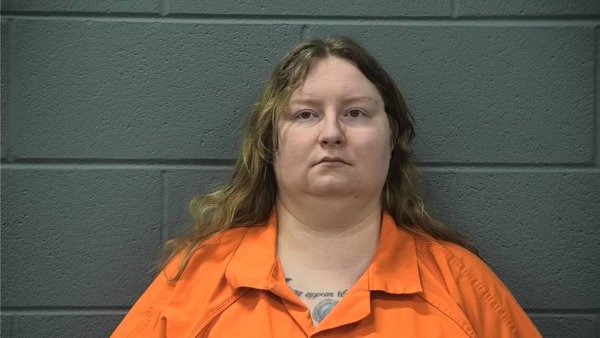 Mugshot of DEANNA MAE DAUGHERTY