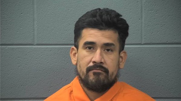 Mugshot of JOSE MOISES SOLARES-CETINO