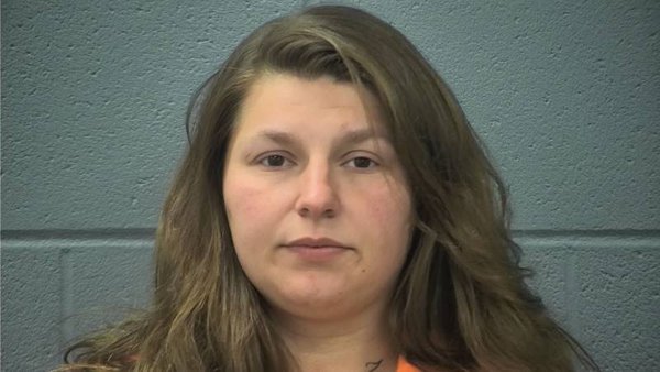 Mugshot of YESENIA JADE ROMAN