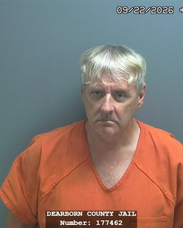 Mugshot of ARRON E HEAD
