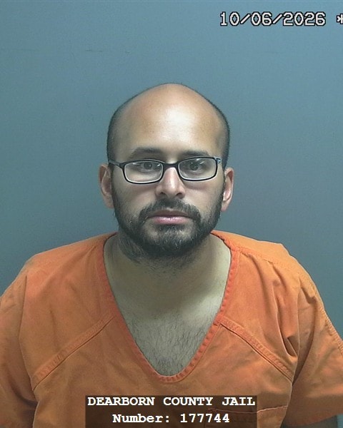 Mugshot of YASIEL OMAR VIVES-CARABALLO