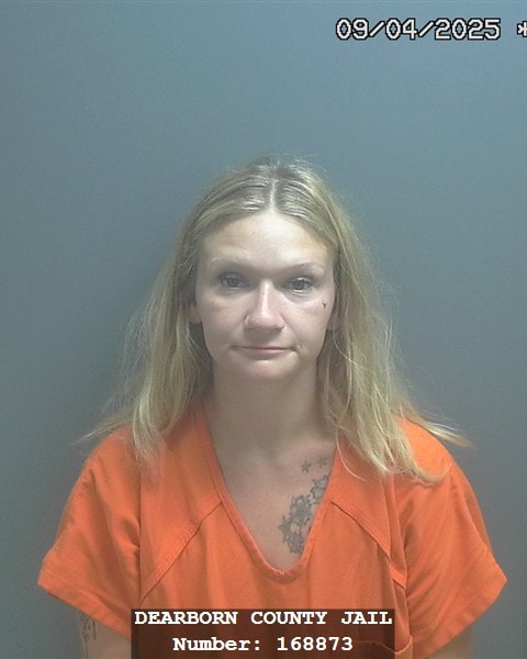 Mugshot of LAICEE NICOLE HOUGLIN