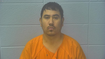Mugshot of BAUDEL NMI LINARES ZAPATA