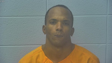 Mugshot of DIOSVELYS NMI MORALES TORRES