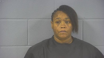 Mugshot of VICTORIA RENEE HUTCHINSON