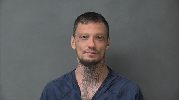 Mugshot of DEREK ALAN GILBERT
