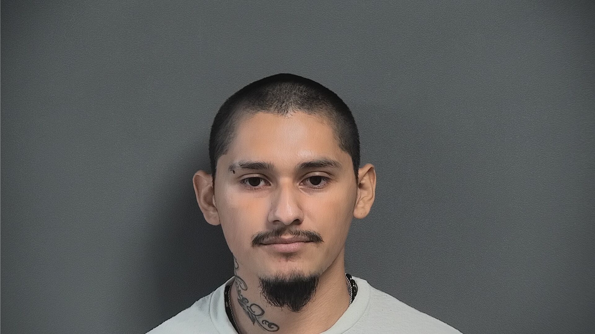 Mugshot of ANDRID OCTAVIANO JR. HERNANDEZ