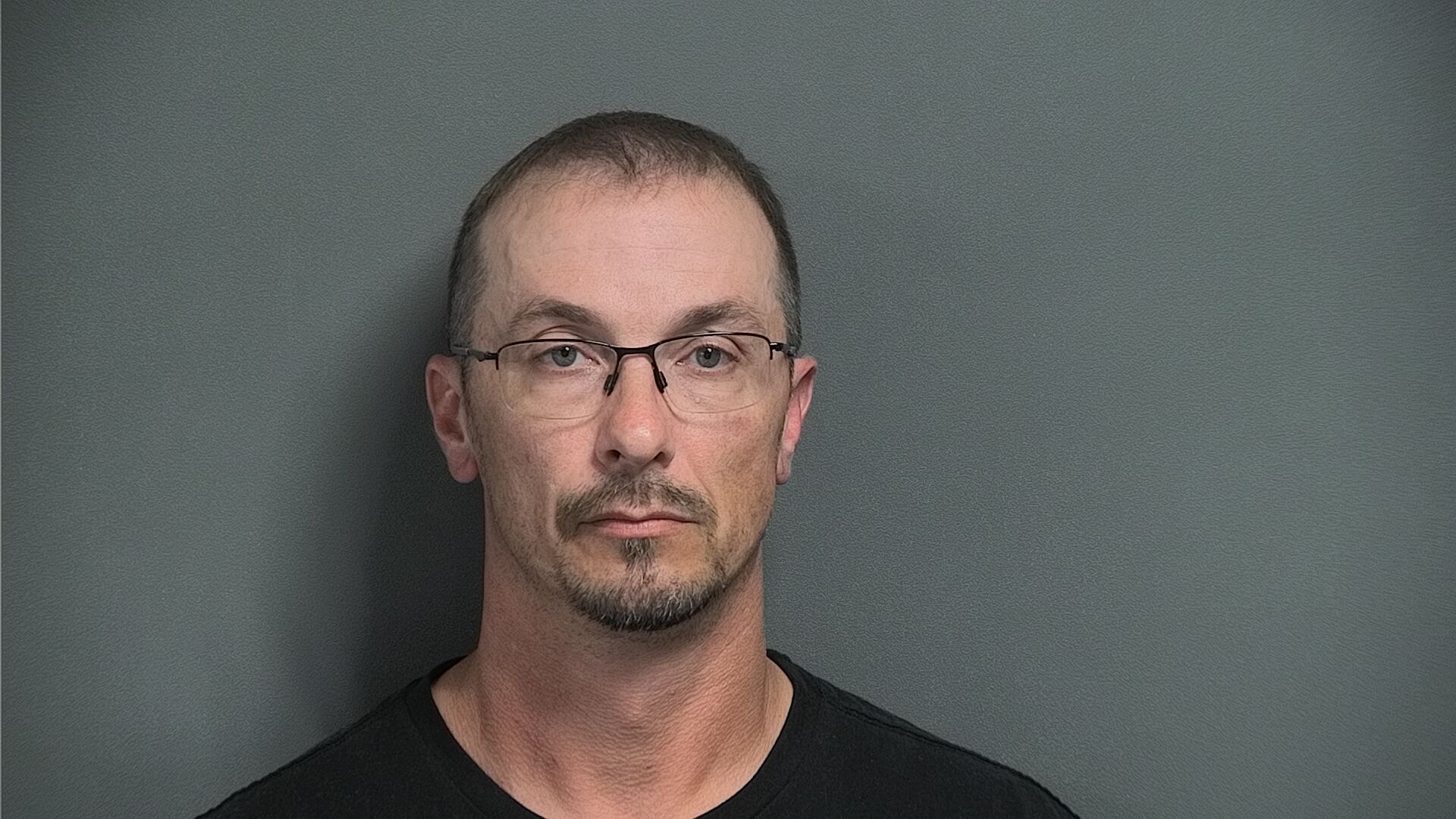Mugshot of TIMOTHY J SCHULZE